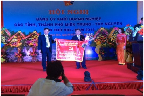4-nhan co dang cao.jpg