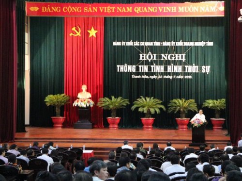 ảnh nghe thời sự.jpg