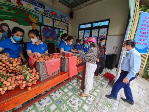 Hỗ trợ tiêu thụ vải 3.png