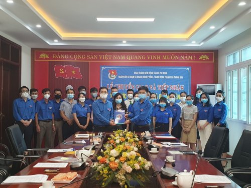 lễ chuyển giao và tiếp nhận tổ chức cơ sở đoàn và đoàn viên.jpg