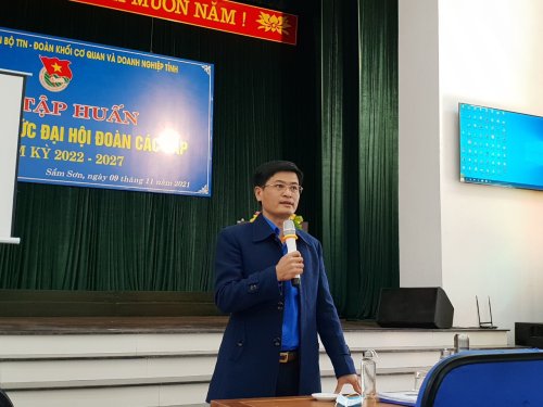 Đc Hoàng Mạnh Cường - Ủy viên BTV Tỉnh đoàn, Bí thư Đoàn Khối trả lời câu hỏi liên quan đến Đại hội cơ sở Đoàn trực thuộc.jpg