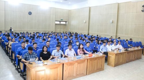 toàn cảnh khai mạc HN.jpg