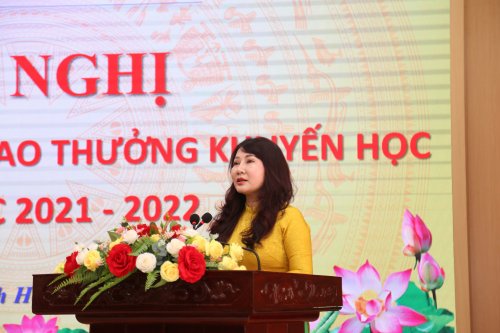 Đồng chí Đinh Thị Thanh Hà khai mạc HN.jpg